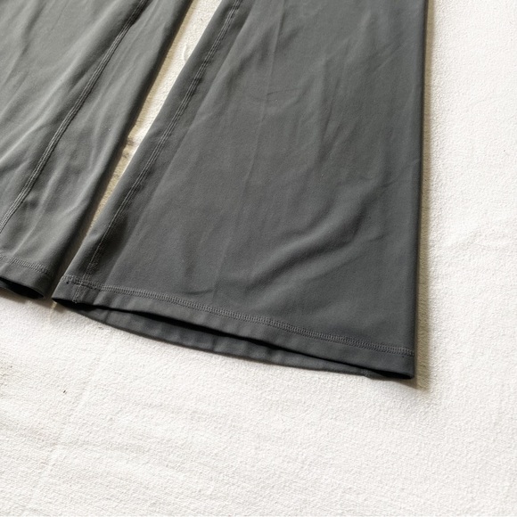 Fabletics Ultra High Waisted PureLuxe Wide Leg Flared Leggings - Picture 7 of 12